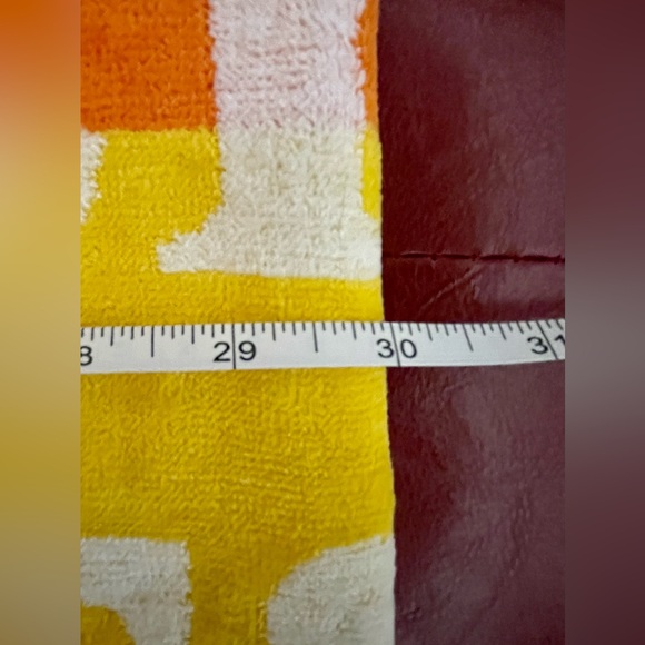 ABERCROMBIE & FITCH RAINBOW 🌈 BEACH 🏝️ 🏖️ TOWEL NWT - Picture 9 of 15